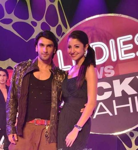 304103_292907417416668_1763903951_n