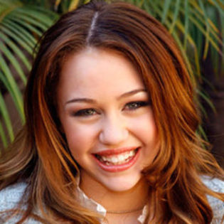 2-Miley-Cyrus-in-2006 - Miley Cyrus in copilarie