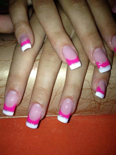 557164_477946755566072_929751188_n