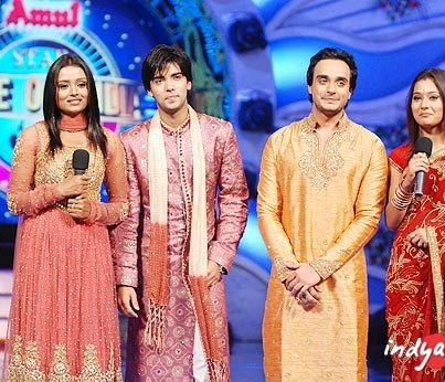 255497_356752367739563_1335461077_n - sara khan18