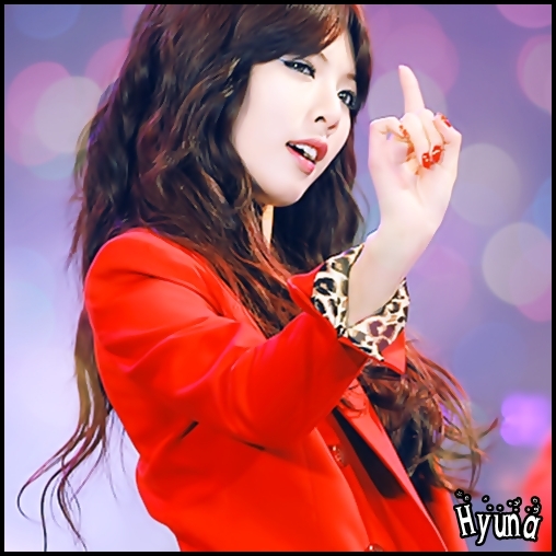 ^.^ Nu ma mintii Hyun...:-w..te.am vazut cand ai plecat cu ele.n mana...:-w