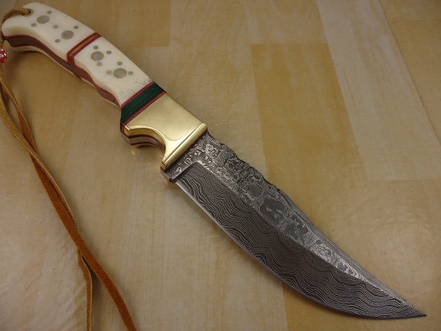 Cutit lama Damasc3. = 375 de lei