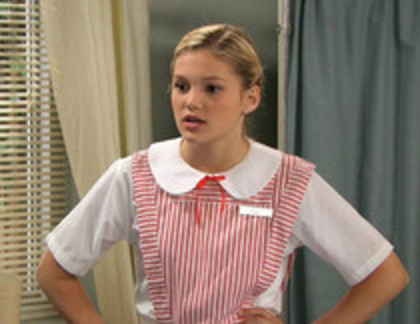 79859034_MOHIBCL3 - Olivia Holt