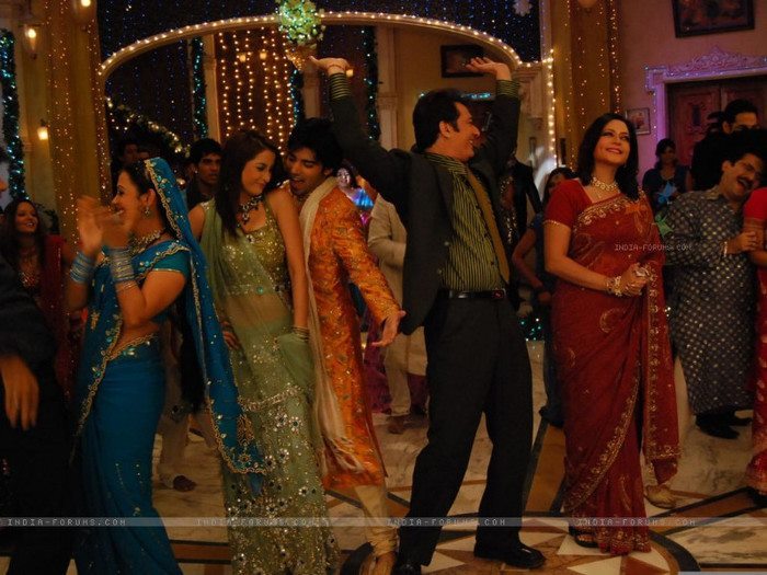 390230_119522801492718_1525582688_n