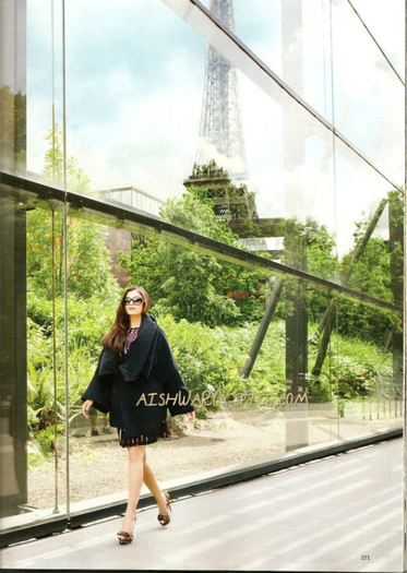 10travelhq0001 - Aishwarya Rai 2