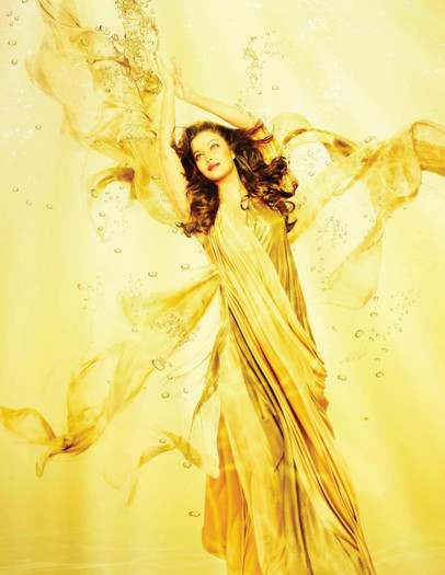 12firstphotoshoot001 - Aishwarya Rai 2