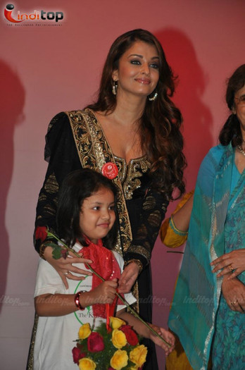 rosecelebration0038 - Aishwarya Rai 2