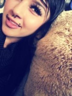 488225_156666124470941_410899459_a - poze emo