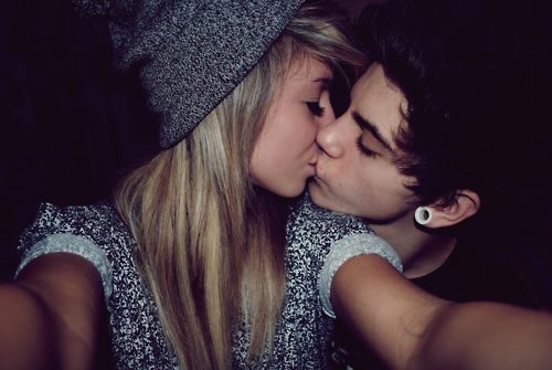 555656_157996587671228_517329608_n