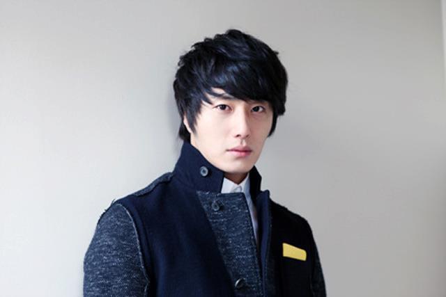 4 - Jung Il-Woo