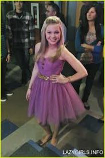 images (50) - Olivia Holt