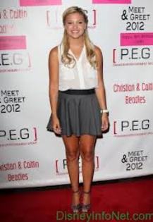 images (54) - Olivia Holt