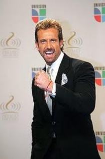 imagesCANPM3BE - Gabriel Soto