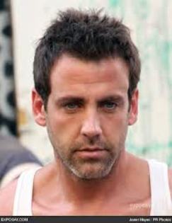 imagesCAYATVLL - Carlos Ponce