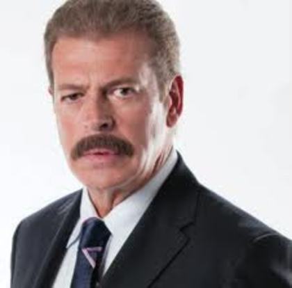 imagesCAVT9IE3 - Sergio Goyri