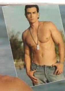 imagesCAXJCXL1 - David Zepeda