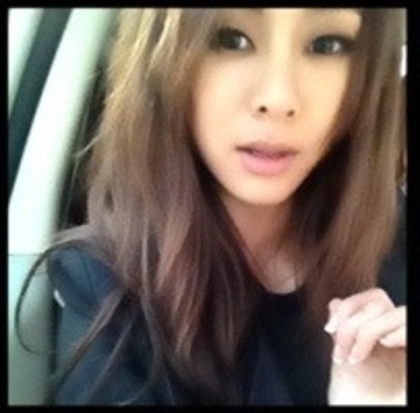 Ca tot vb de SM..:-s Hwa...Seo a zis ca o sa mergi si tu intr`o zi acolo..si o sa vezi cu cine ai; de`aface atunci...:-s
