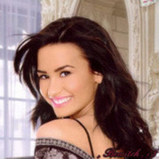 46022939_VPQOESIWF - totul despre Demi Lovato