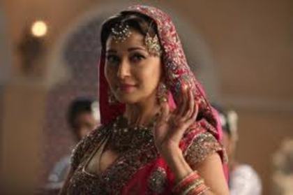  - Madhuri Dixit Dancing To The Pakeezah Number Thade Rahiyo