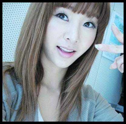 Am venit din parc...:) As mai fi stat...dar nah:)) Nu vroiam sa stau singura..:-" Si...cum a fost la; spital?
