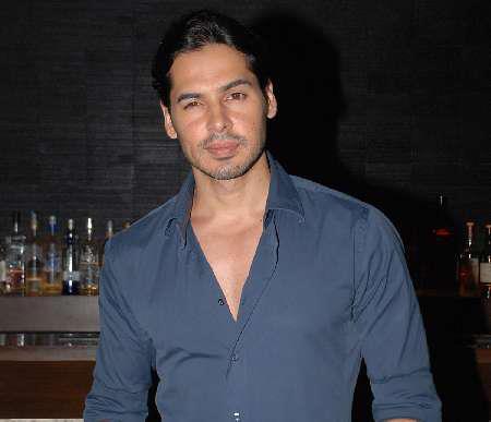312059_180077078734890_1172784884_n - 0 Dino Morea