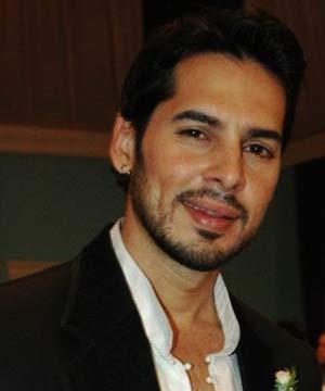 316512_180076962068235_808902931_n - 0 Dino Morea
