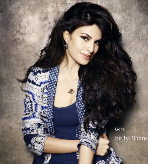  - 0 Jacqueline Fernandez