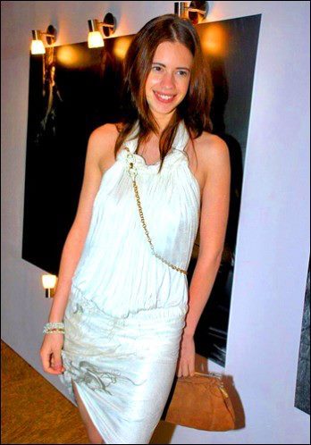 420500_298463606886163_989695965_n