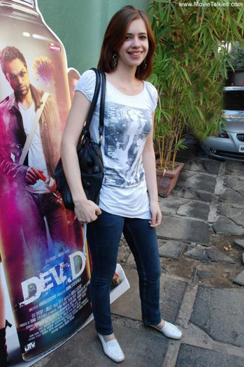 426817_298463756886148_1704928655_n - 0 Kalki Koechlin