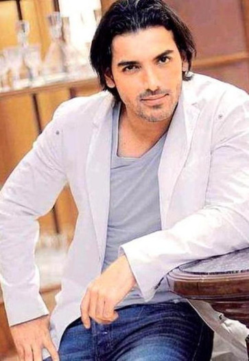 John (327) - John Abraham