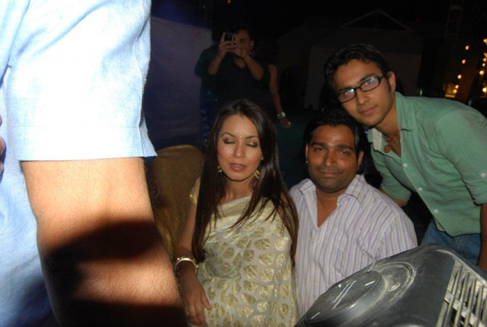 581112_401829959861852_761617564_n