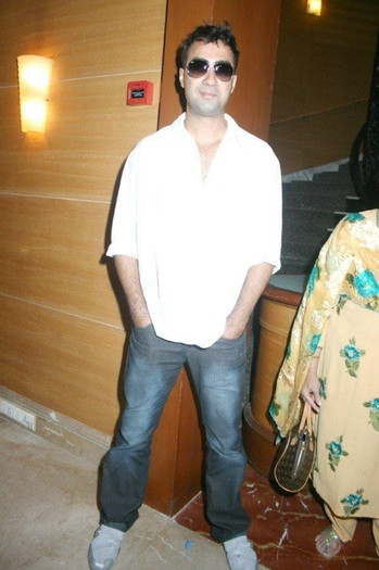 dfsdfds - 0 Ranvir Shorey