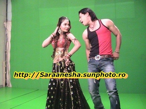 523338_419440874778995_1707800156_n - B-x-sara khan poze mai rare-x-B