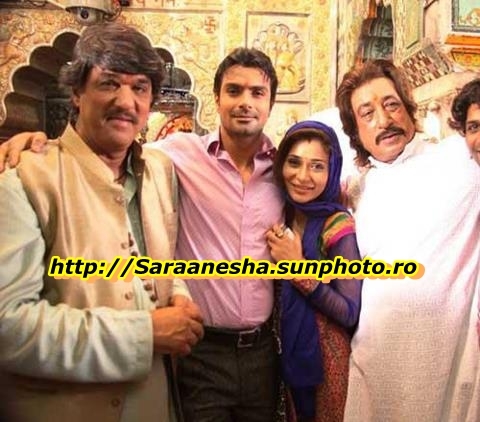 530167_419438578112558_75724282_n - B-x-sara khan poze mai rare-x-B