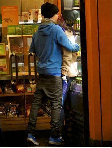 399441_193065020790838_1768928319_n - Selena Gomez si Justin Bieber