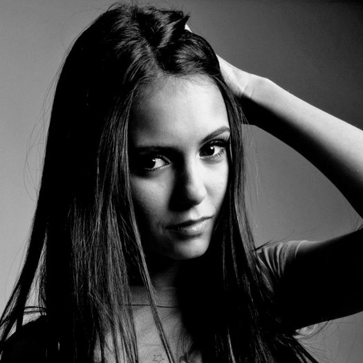 600031_411291935600912_1428520710_n - 0-nina dobrev