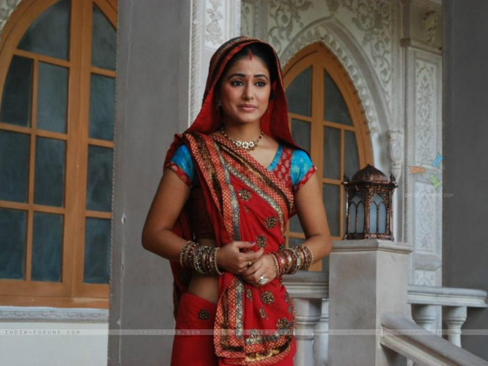 419034_365447696808404_1972944355_n