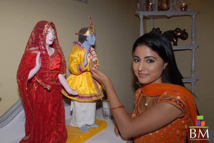 422057_368210159865491_1113374004_n - Hina Khan