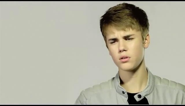 Uita`te la tine cum arati?! eu NU MA CONBIN CU MAICI!