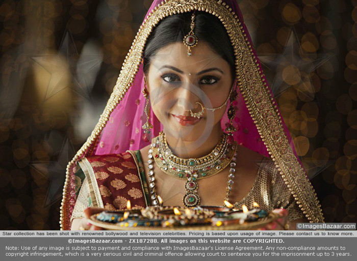 534351_393373597349147_2147349450_n - Hina Khan Photoshoot For Images Bazaar 3