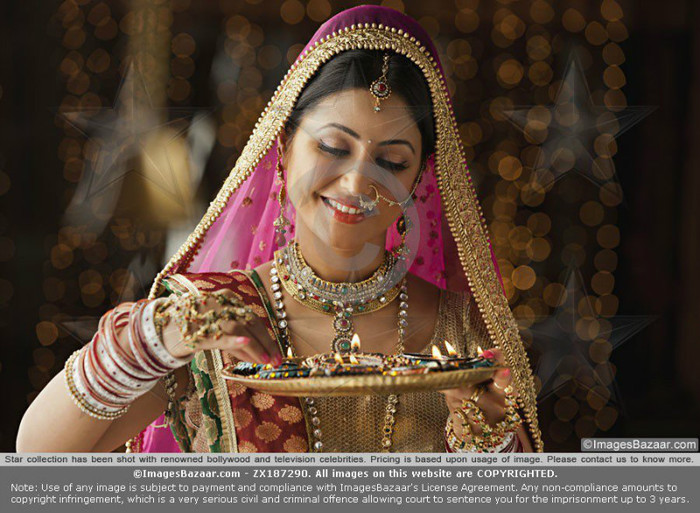 538365_393374467349060_37465092_n - Hina Khan Photoshoot For Images Bazaar 3