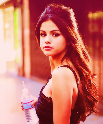 .:O vino sa mananci cu noi la pranz ... ti-am spus ce mult imi plac pantofii ? :))