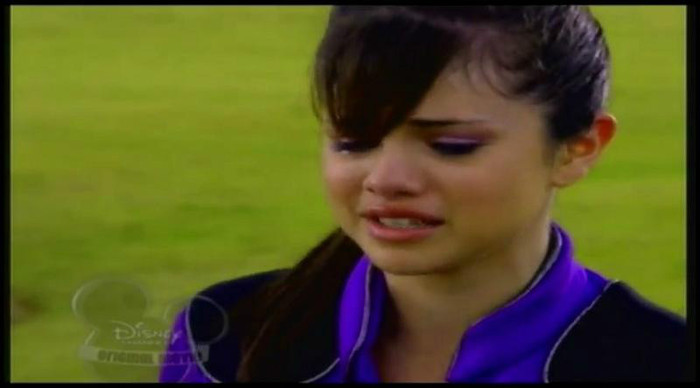 Saraca de tine :((( nu pot sa cred k un baiat ti`a facut asa ceva - xX Parte o1o Xx