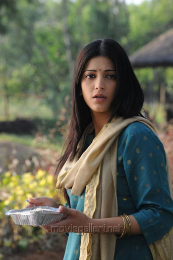 Shruti (20) - Shruti Hassan