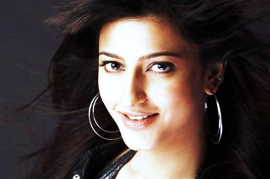Shruti (106) - Shruti Hassan