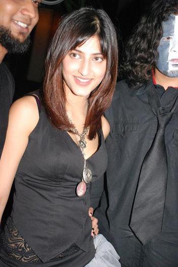 Shruti (184) - Shruti Hassan