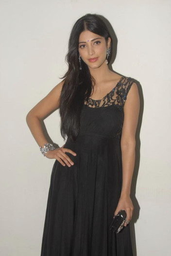 Shruti (218) - Shruti Hassan