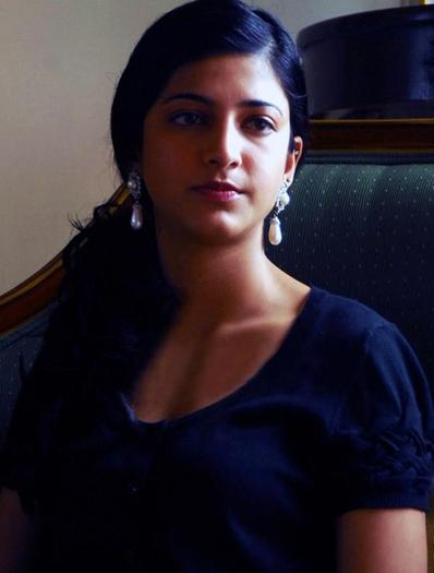 Shruti (347)