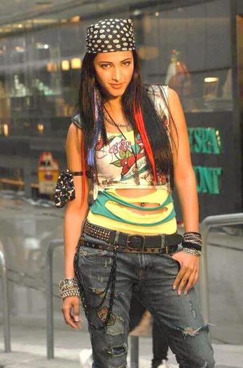 Shruti (349)
