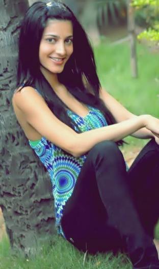 Shruti (443)